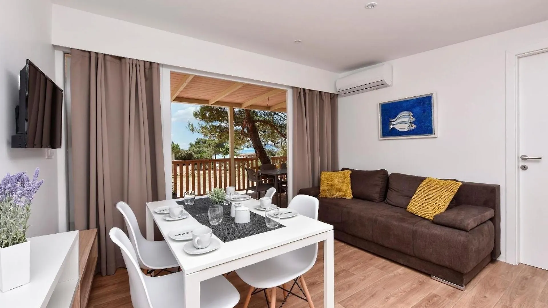 Premium-Mobilheim Mit 3 Schlafzimmern Auf Dem Campingplatz Ugljan Resort 0*,  Croatia